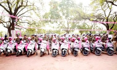 महिलाओं की सुरक्षा और जागरूक करने के लिए महिला पुलिस ने रायपुर केअलग-अलग क्षेत्रों में करेगी गश्त