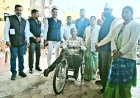 संसदीय सचिव रेखचंद जैन ने दिव्यांग बुजुर्ग को बैटरी चालित ट्राय साइकिल की प्रदान ..