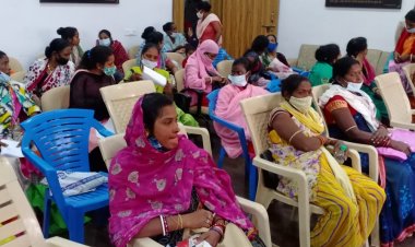 संजय गांधी वार्ड के आवास योजना हितग्राहियों की हुई सुनवाई,राजस्व अधिकारियों ने किया हितग्राहियों का बयान दर्ज