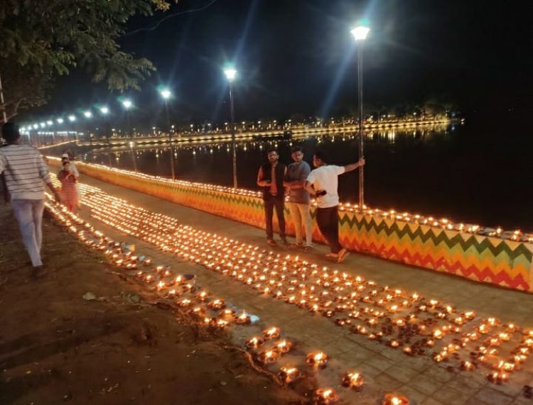 सवा लाख दीपक से जगमगाएगा दलपत सागर ,21 जनवरी की शाम होगा भव्य आयोजन, केसरिया और पीले रंग का ड्रेस कॉर्ड भी तय, श्रीराम मंदिर प्राण प्रतिष्ठा को लेकर आयोजन