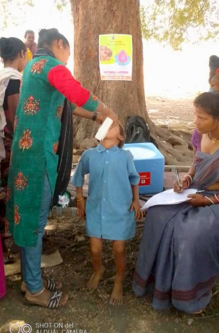 बड़ी लापरवाही : पोलियो दवा की जगह आंगनबाड़ी कार्यकर्ता ने बच्चों को पिलाया पानी, फिर जो हुआ...
