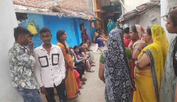 CG ब्रेकिंग : कपड़ा सूखाने के दौरान बड़ा हादसा...करंट से ससुर और बहू की मौत...जानिए क्या है पूरा मामला