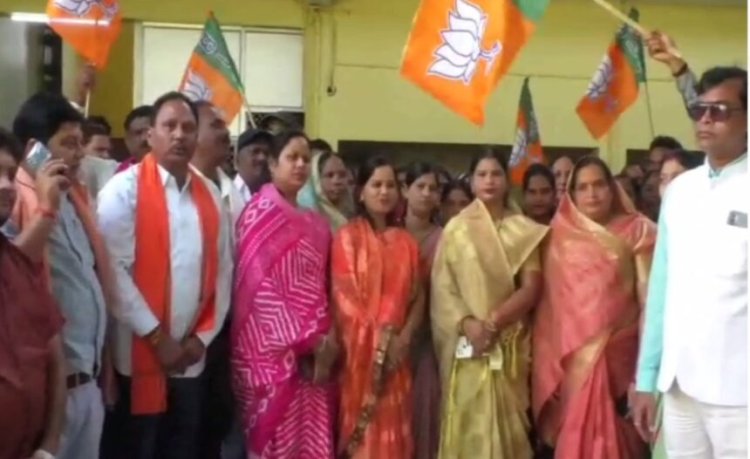 7 जनपद सदस्य और 10 सरपंच समेत सैकड़ों कांग्रेसी BJP में शामिल