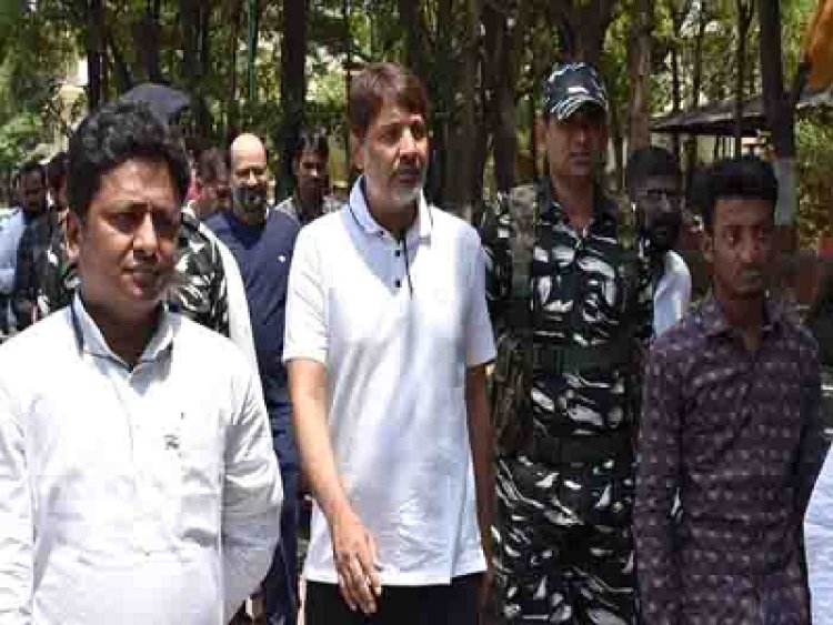 CG Breaking : शराब घोटाले मामले में नया मोड़, EOW की गिरफ्त में अनवर ढेबर…