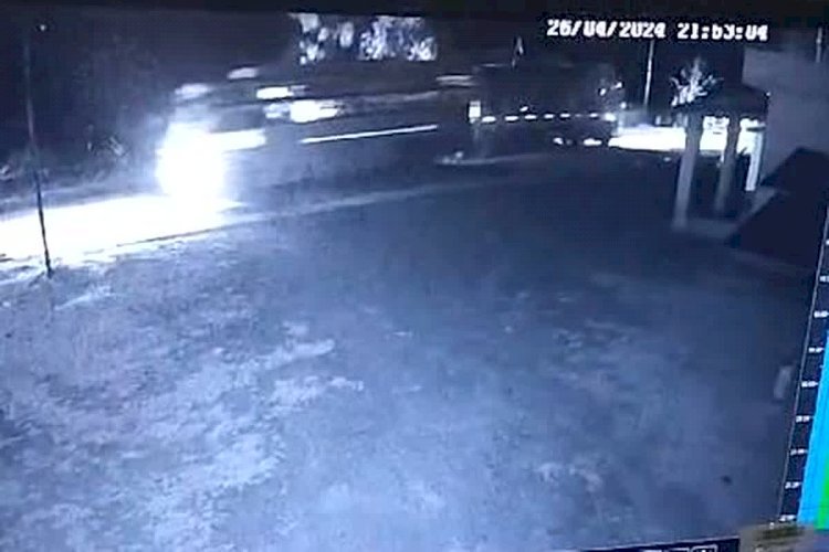 CG News : बस में बैठे-बैठे ही लड़के की कट गई गर्दन, तो कटे किसी के हाथ...आखिर क्या हुआ ऐसा, जाने पूरा मामला