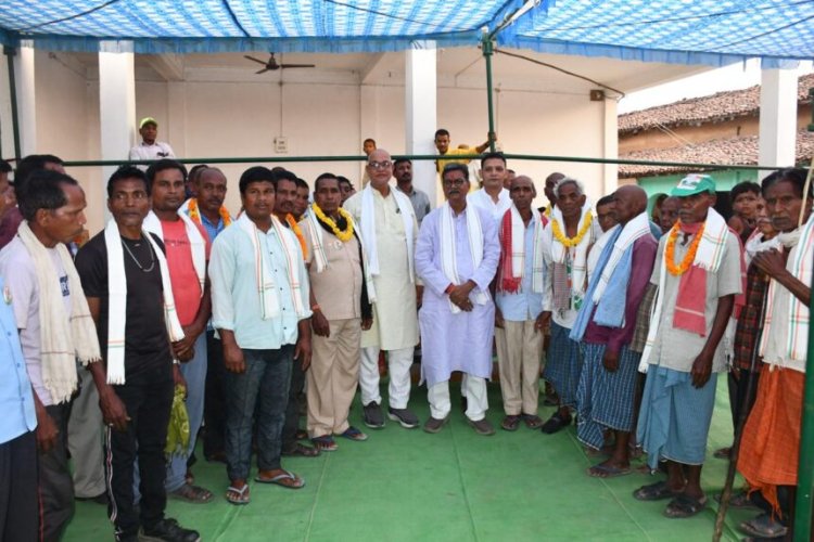 बड़ी संख्या में लोगों ने थामा कांग्रेस का दामन, नेता प्रतिपक्ष डॉ.चरणदास महंत ने दिलाई सदस्यता