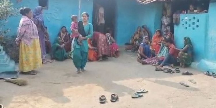 CG - मकान में मिली पति-पत्नी और मासूम बच्चे का शव...कमरे का नजारा देख रोंगटे हो गए खड़े