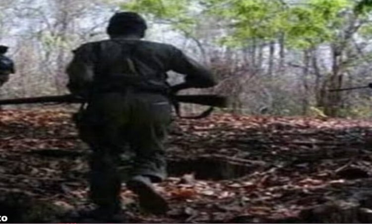 जवानों व नक्सलियों के बीच मुठभेड़ जारी….2 नक्सलियों के मारे जाने की खबर