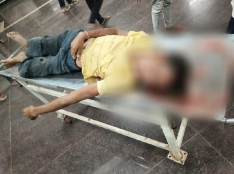 CG ACCIDENT : दो बाइकों में आमने सामने जबरदस्त भिड़ंत, दो लोगों की मौत, दो घायल