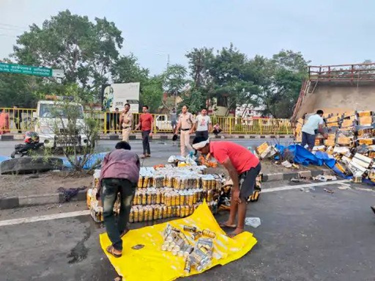 CG - बीयर की खेप लेकर जा रहा ट्रक पलटा, लूटने के लिए पहुंच गए पियक्कड़, लेकिन उससे पहले हो गया ये कांड