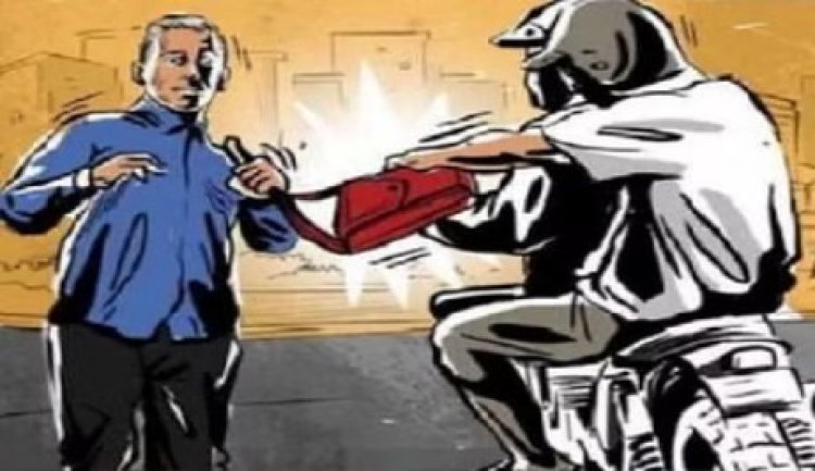 CRIME : कारोबारी से 7 लाख की उठाईगिरी, लाखों से भरे बैग ले उड़े बाइक सवार बदमाश