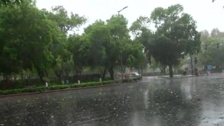 WEATHER ALERT : छत्तीसगढ़ में आज भी इन जिलों में होगी झमाझम बारिश, आरेंज अलर्ट जारी
