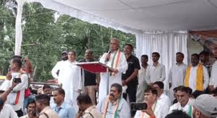 राजनीतिक प्रतिशोध के चलते कांग्रेस कार्यकर्ताओं को जेल में बंद कर रही भाजपा : भूपेश बघेल