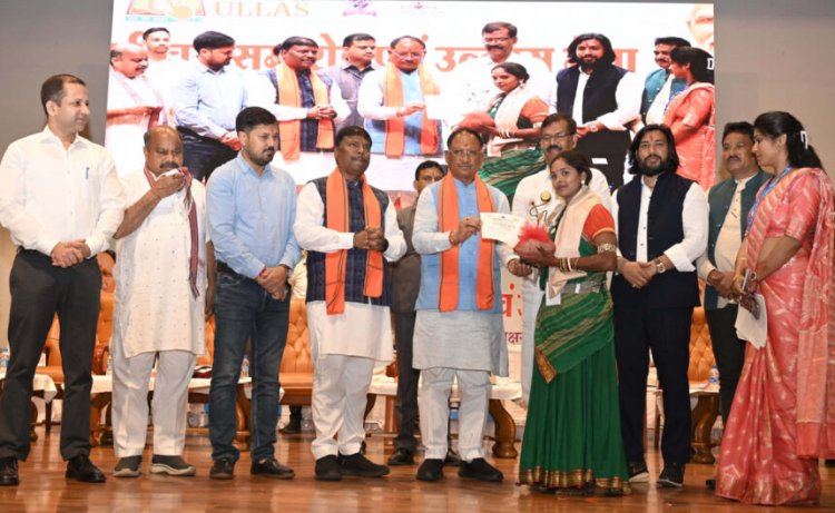 छत्तीसगढ़ में अब कोई नहीं रहेगा अनपढ़, ”उल्लास साक्षरता केंद्र” से 10 लाख लोग एक साथ होंगे साक्षर
