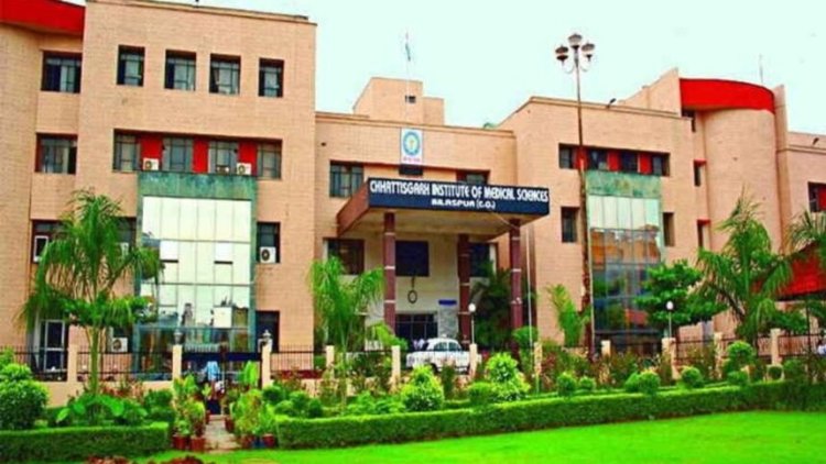 CG : सिम्स में पर्ची कटवाने के दौरान मरीज के मौत, परिजनों में आक्रोश