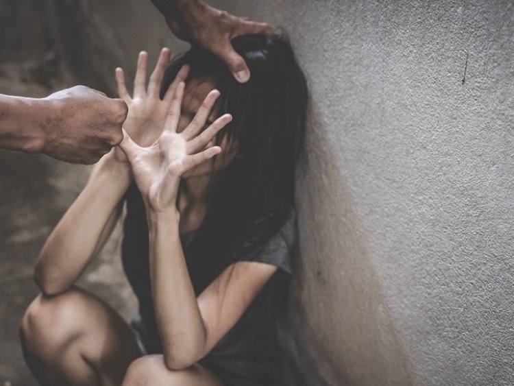 CRIME : नाबालिग लड़की को बहला फुसलाकर भगा ले गया, फिर किया दुष्कर्म