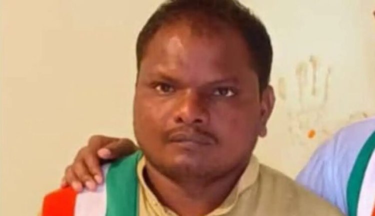 नक्सलियों ने दिनदहाड़े कुल्हाड़ी और चाकू से हमला कर की कांग्रेसी नेता की हत्या