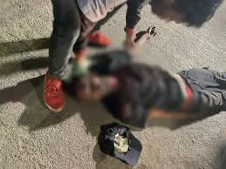 CG : रेलवे स्टेशन के सामने दो नाबालिगों ने मिलकर रेता युवक का गला, युवक की मौके पर मौत, हत्या में नाबालिक लड़की भी शामिल ..