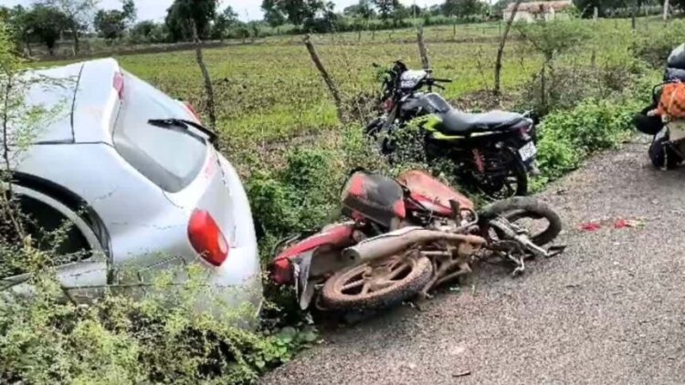 छत्तीसगढ़ में बड़ा हादसा, दो बाइक में जोरदार भिड़ंत, तीन लोगों की मौत