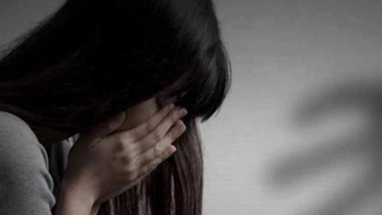 CG : 10वी के छात्र ने 14 साल की नाबालिग लड़की से किया दुष्कर्म, रात में हॉस्टल से होटल लेजाकर बनाया संबंध