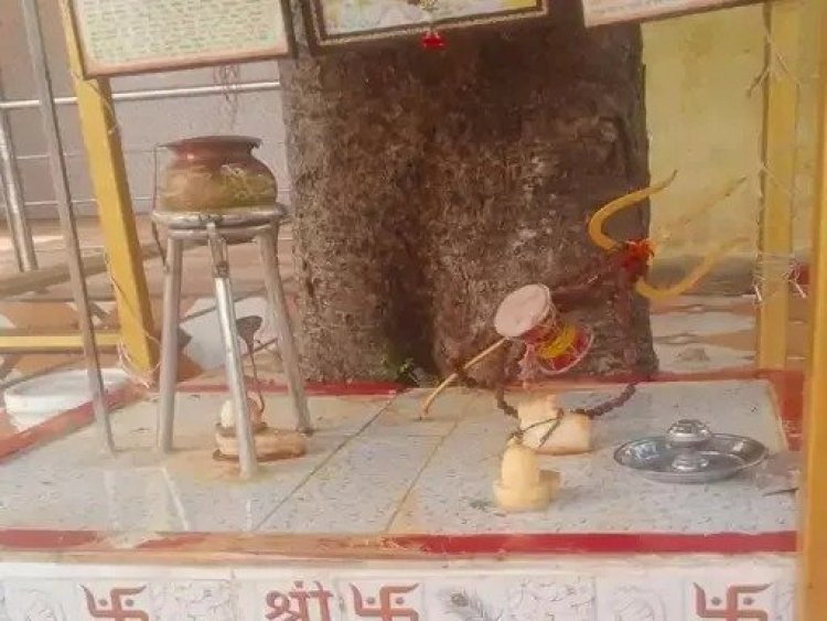आस्था पर चोट : असामाजिक तत्वों ने शिव मंदिर में किया तोड़फोड़, त्रिशूल को पहुंचाया नुकसान, इलाके में आक्रोश का महौल, थाने में की जमकर नारेबाजी