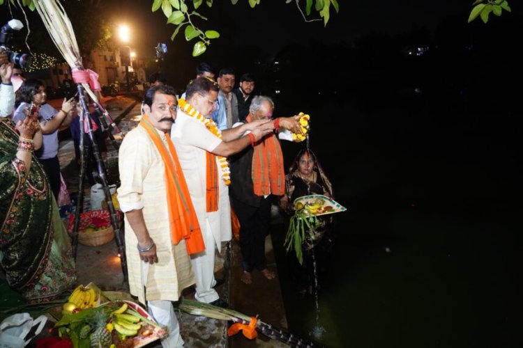 छठ पर्व हर परिस्थिति में संयम और धैर्य के साथ आगे बढ़ना सीखाता है: सांसद बृजमोहन अग्रवाल