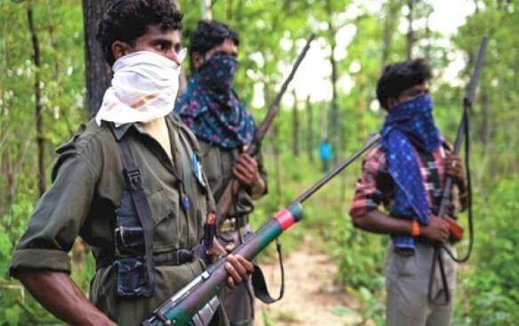 CG: नक्सलियों ने मासूमों को बनाया ढाल, मुठभेड़ में 4 नाबालिगों को भी लगी गोली, सभी का उपचार जारी.....