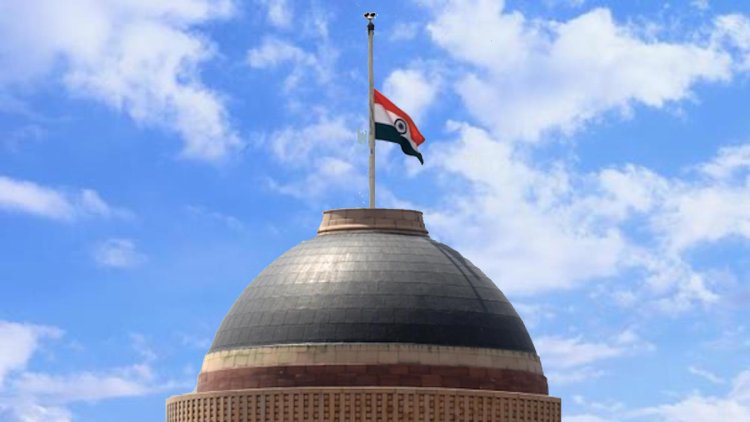 पूर्व प्रधानमंत्री मनमोहन सिंह के निधन पर छत्तीसगढ़ में राजकीय शोक, 7 दिन तक झुका रहेगा तिरंगा…