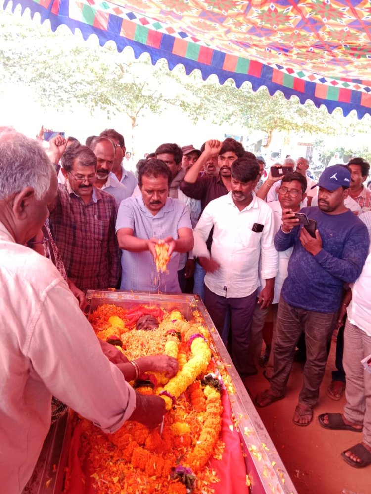 नक्सली जयराम चलपति का आज आंध्र प्रदेश के पलासा मे किया जाना है अंतिम संस्कार,चलपति पर था 1 करोड़ का इनाम