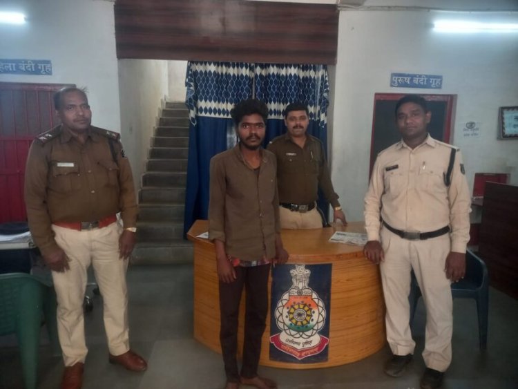 CG : घर में घुसी तेज रफ़्तार ट्रेलर, बच्ची की मौत…परिवार के अन्य सदस्य घायल