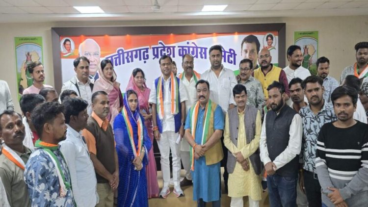 BREAKING : BJP के पूर्व नगर पंचायत अध्यक्ष गिरीराज किशोर दास ने सैकड़ों समर्थकों के साथ थामा कांग्रेस का दामन, पार्टी पर लगाया ये बड़ा आरोप