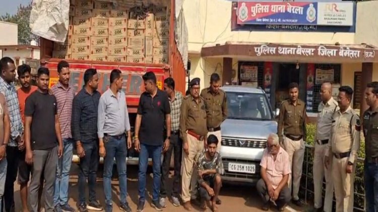 BREAKING: चुनावी सीजन में बड़ा खुलासा! धान के भूसे में छुपाकर ला रहे थे 190 पेटी शराब, पुलिस ने धर दबोचा