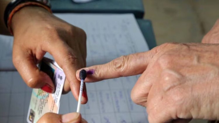 नगरीय निकाय चुनाव : छत्तीसगढ़ में नगरीय निकाय चुनाव, मतदान पेटियों का वितरण शुरू