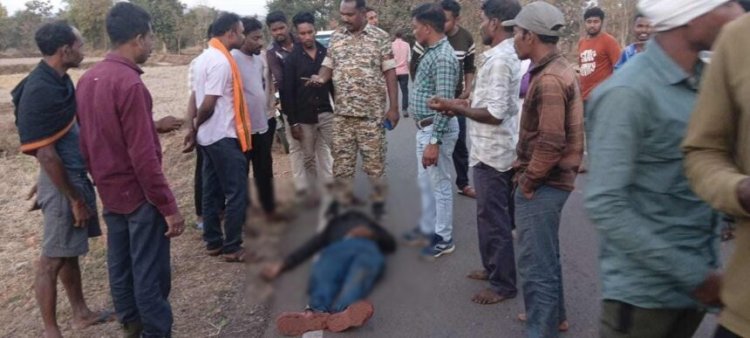 CG : दो बाइक की आपस में जोरदार भिड़ंत, 3 लोगों की मौके पर मौत, 4 की हालत गंभीर