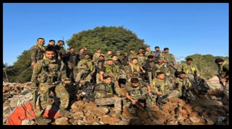 नक्सल-स्मारक पर चला बुलडोजर, नक्सलियों के गढ़ में घुसकर जवानों ने कई फीट ऊंचे स्मारक को किया ध्वस्त
