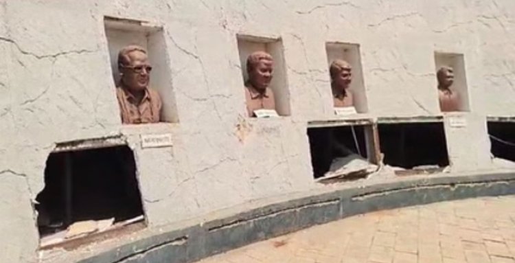 लालबाग में बने झीरम स्मारक को चोरों ने किया क्षतिग्रस्त, महापौर ने दर्ज करवाया एफआईआर