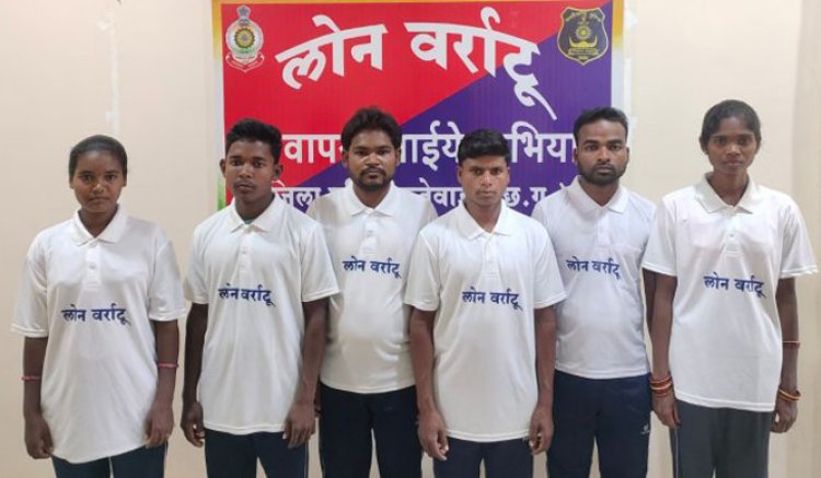 14 लाख के इनामी नक्सली सहित 6 नक्सलियों ने किया आत्मसमर्पण