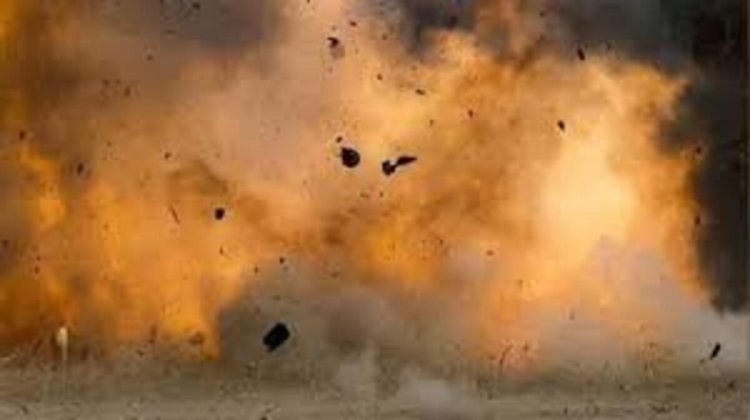 BREAKING: नारायणपुर में नक्सली हमला, IED ब्लास्ट में 1 जवान घायल, इलाके में सर्च ऑपरेशन जारी