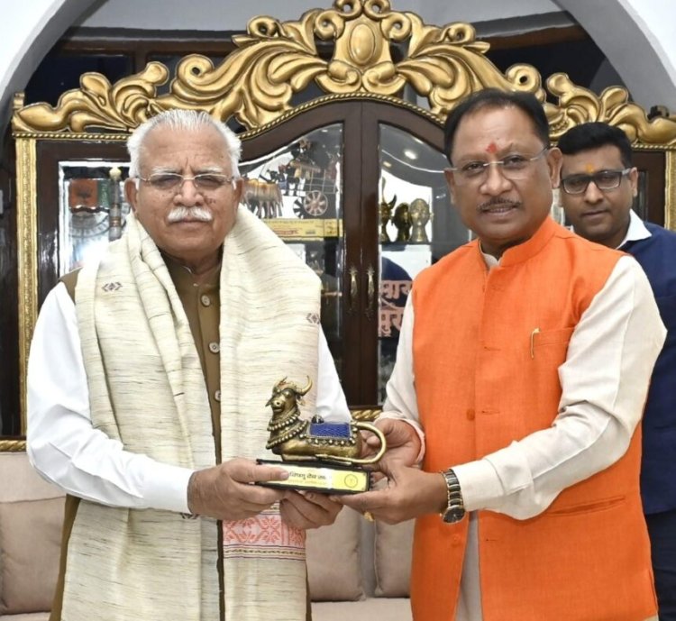 CG : मुख्यमंत्री साय से केन्द्रीय आवास और शहरी विकास मंत्री मनोहर लाल खट्टर ने सौजन्य मुलाकात की