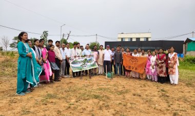 आ.भा.वि.प. द्वारा रामचंद्र सिंहदेव कृषि महाविद्यालय एवं अनुसंधान केंद्र, बैकुण्ठपुर में वृक्षारोपण कार्यक्रम संपन्न